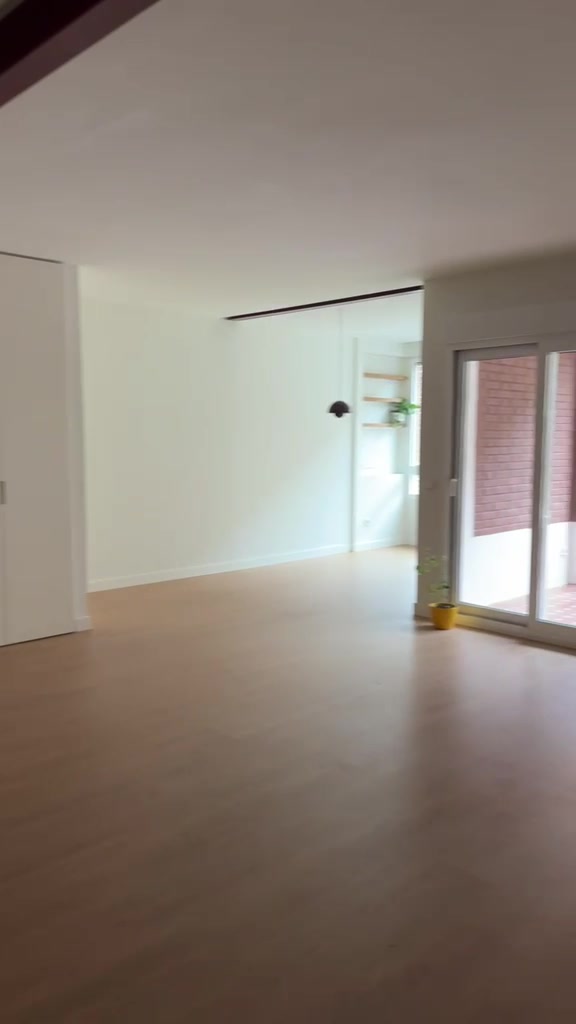 Estancia reformada en blanco